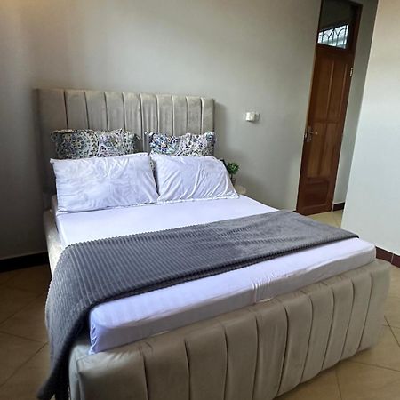 Amazing Home Stays 5 Dar es Salaam Exterior photo
