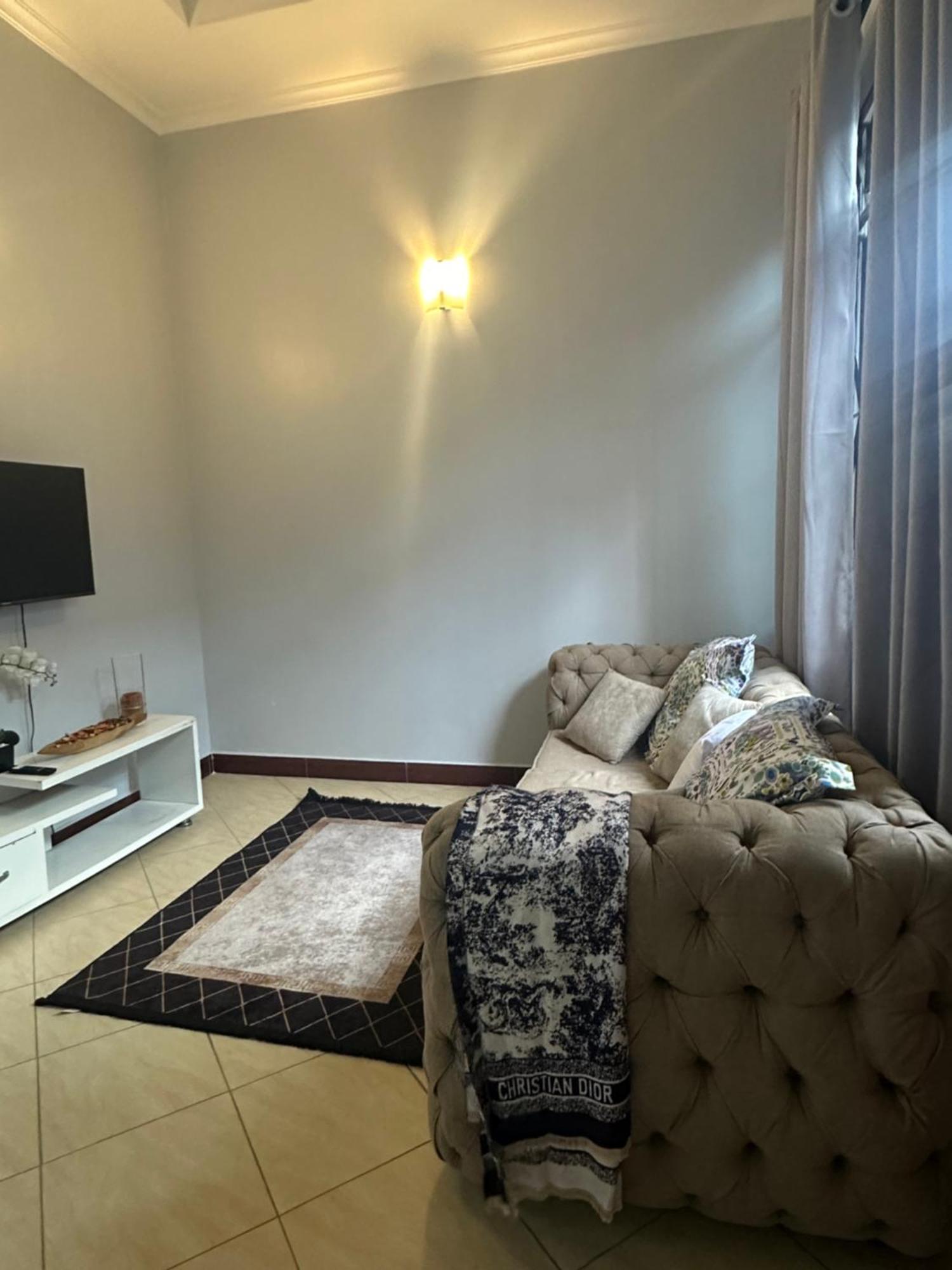 Amazing Home Stays 5 Dar es Salaam Exterior photo
